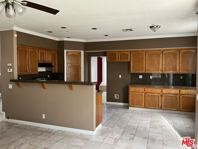 Building Photo - 8087 Tuscany St