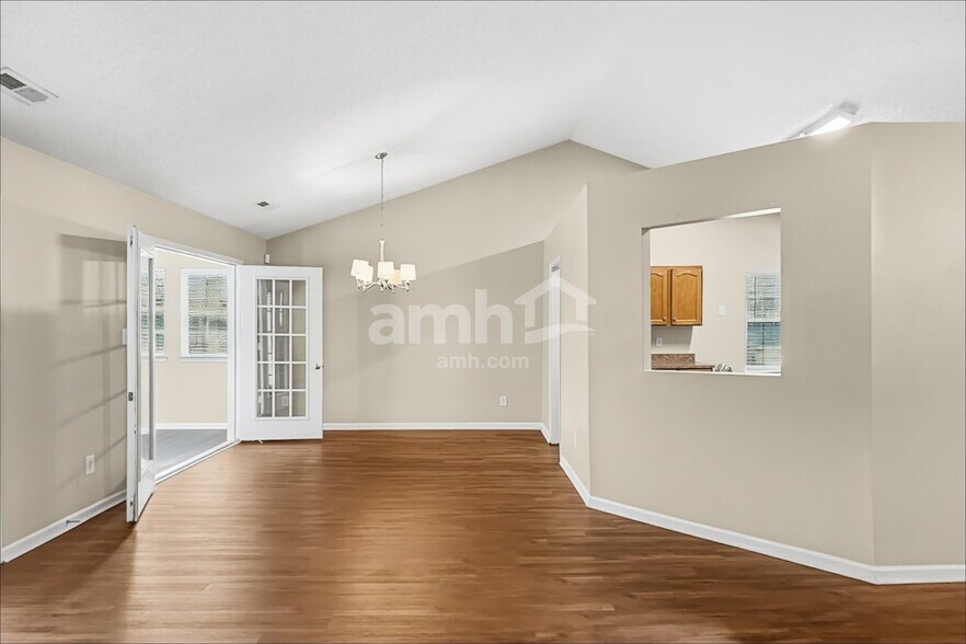 Building Photo - 2922 Cripple Creek Ct