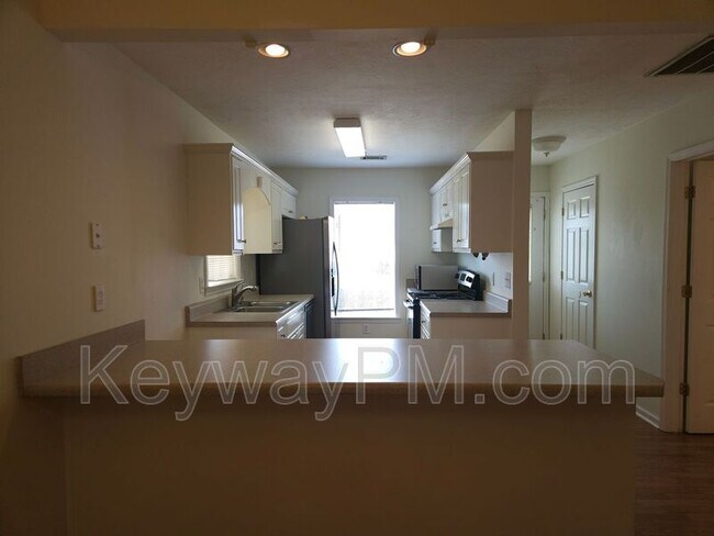 Building Photo - 123 Portofino Ln SW