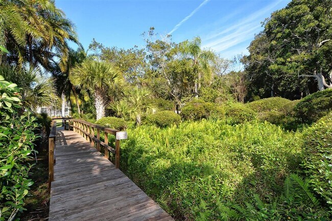 Building Photo - 1627 Boathouse Cir
