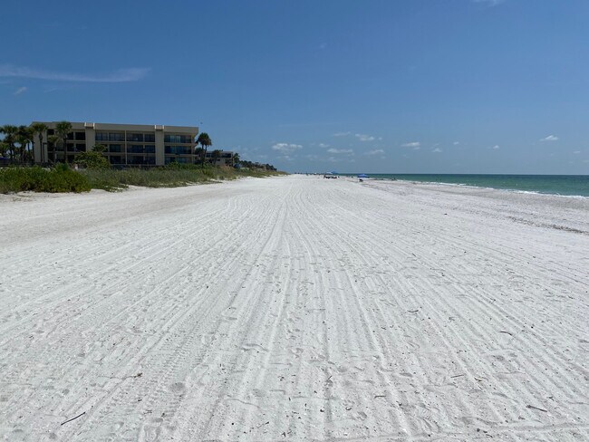 Building Photo - 1660 Gulf Blvd