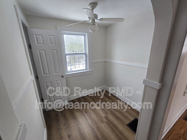 Building Photo - 15602 Delrey Ave