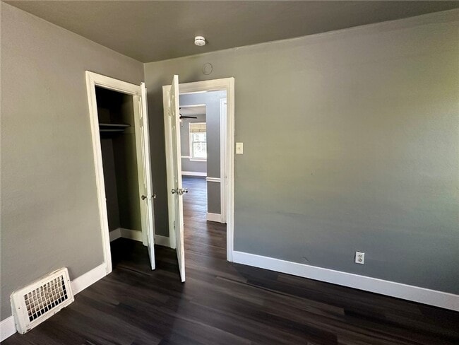 Building Photo - 7121 Lamont Dr