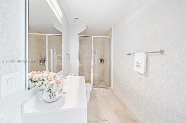 Building Photo - 6933 NW 104th Ct