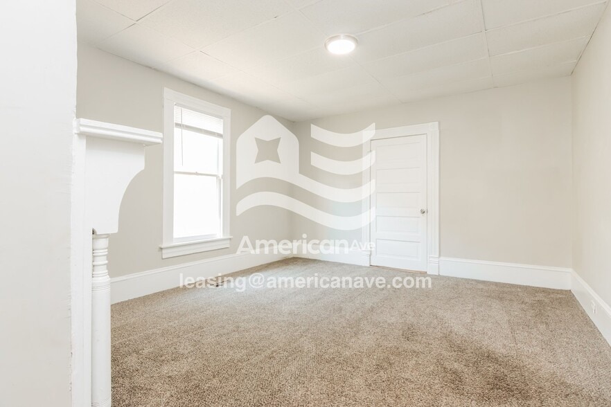 Building Photo - 2825 Waverly Ave