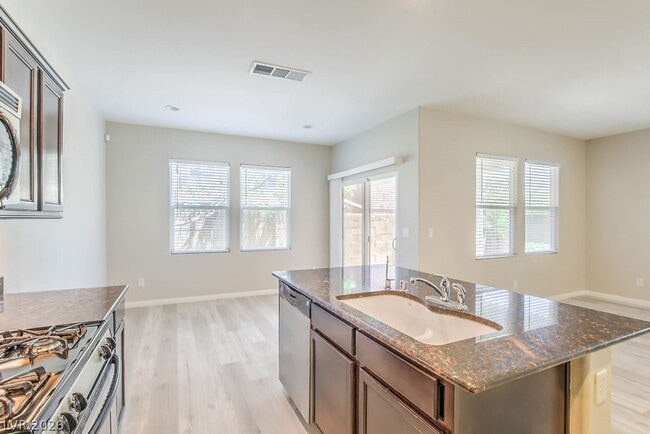 Building Photo - 8366 Stillhouse Ct