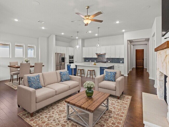 Building Photo - Modern updates and amenities but feels like home!