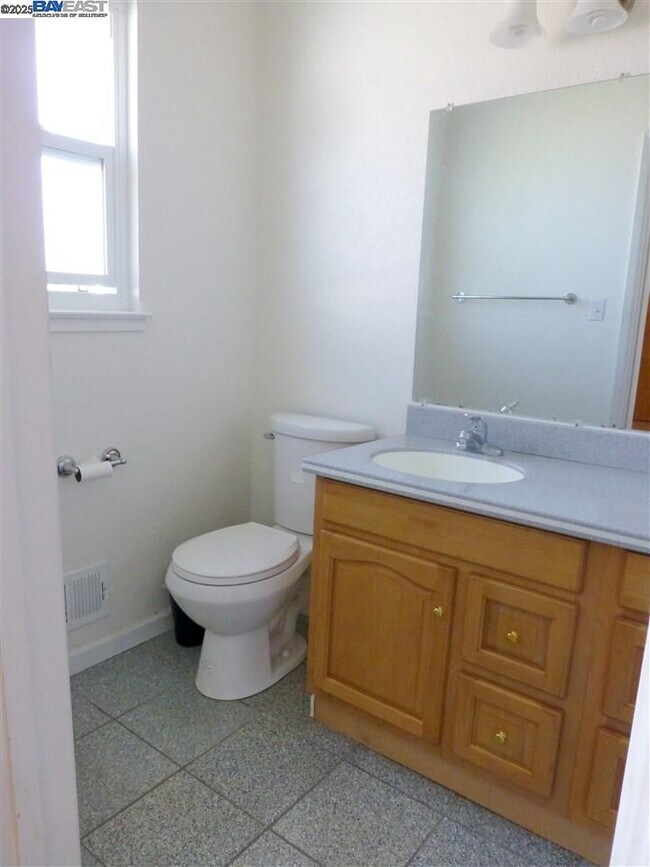 Building Photo - 41772 Chadbourne Dr
