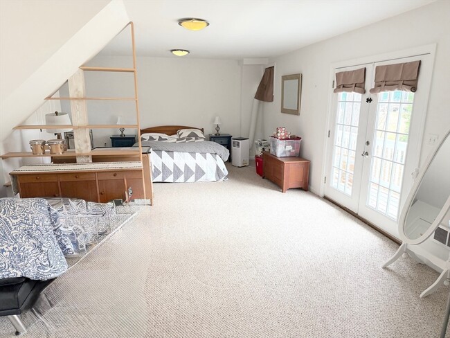 Building Photo - 2 Wildflower Ln