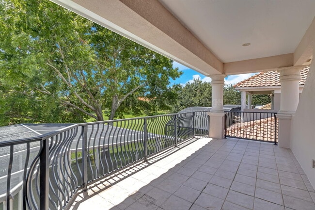 Building Photo - 8522 St Marino Blvd