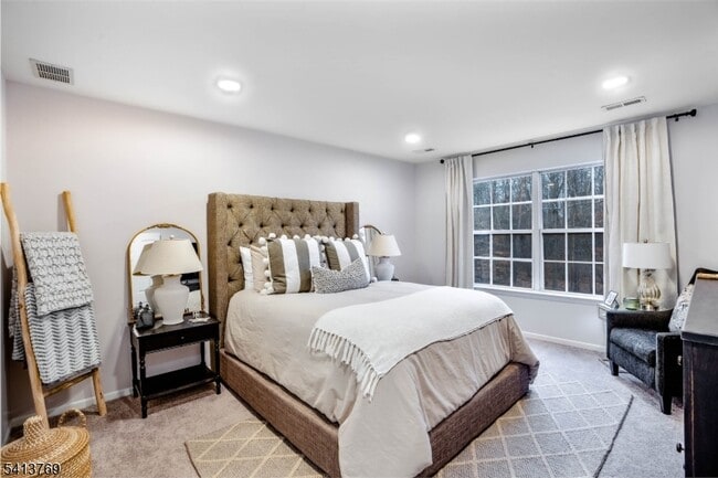 Building Photo - 8 Springholm Dr