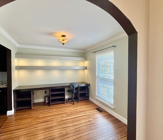 Building Photo - 1744 Somersby Ln