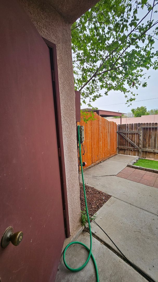 Building Photo - Cute condo for rent, 2 bedrooms, 2.5 bath