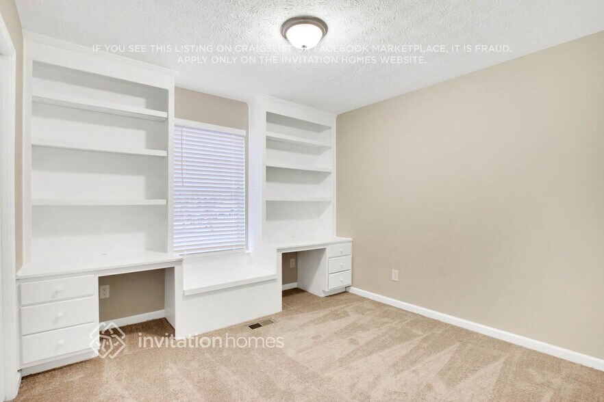 Building Photo - 3859 Willow Hollow