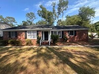 Building Photo - 801 Montclair Dr