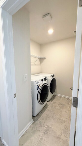 Building Photo - 5308 Orchid Bloom Dr