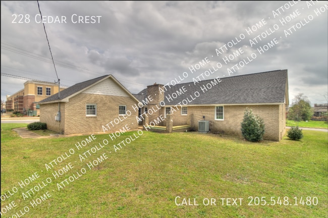 Building Photo - 228 Cedar Crest