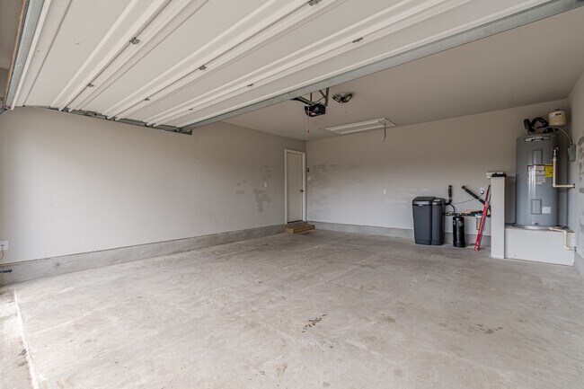 Building Photo - 229 Holland Pk