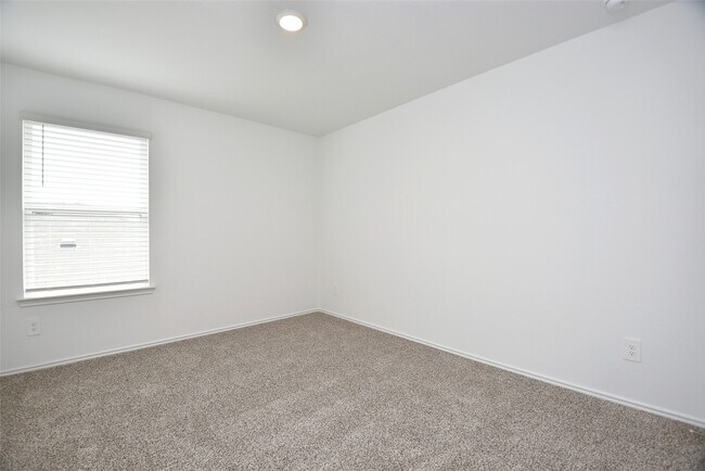 Building Photo - 24311 Saddlestone Green Dr
