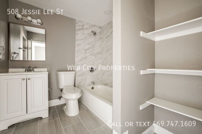 Building Photo - 508 S Jesse Lee St