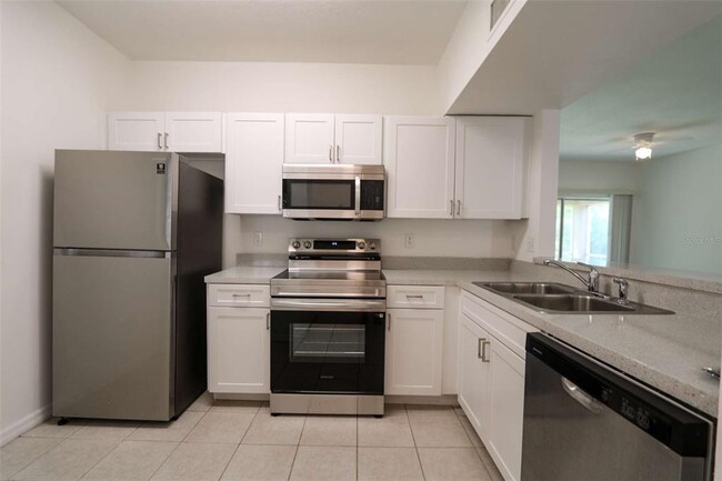 Building Photo - 9519 Newdale Way
