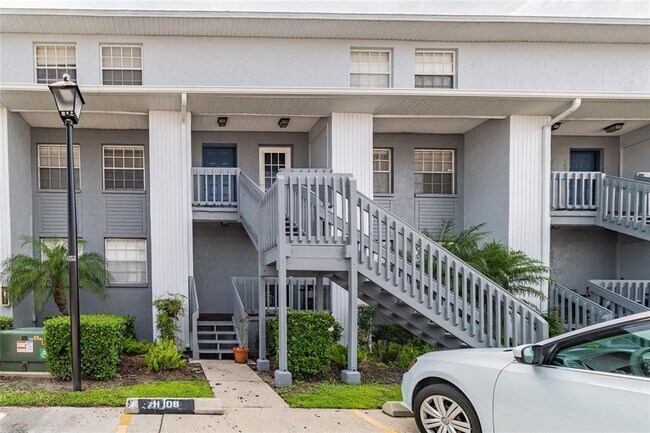 Building Photo - 4907 W McElroy Ave