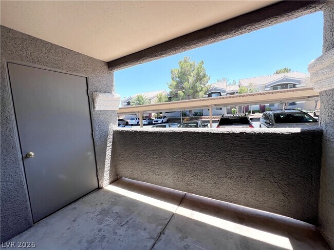 Building Photo - 5055 W Hacienda Ave