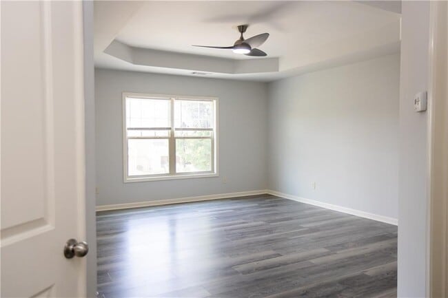 Building Photo - 4960 Ducote Trail
