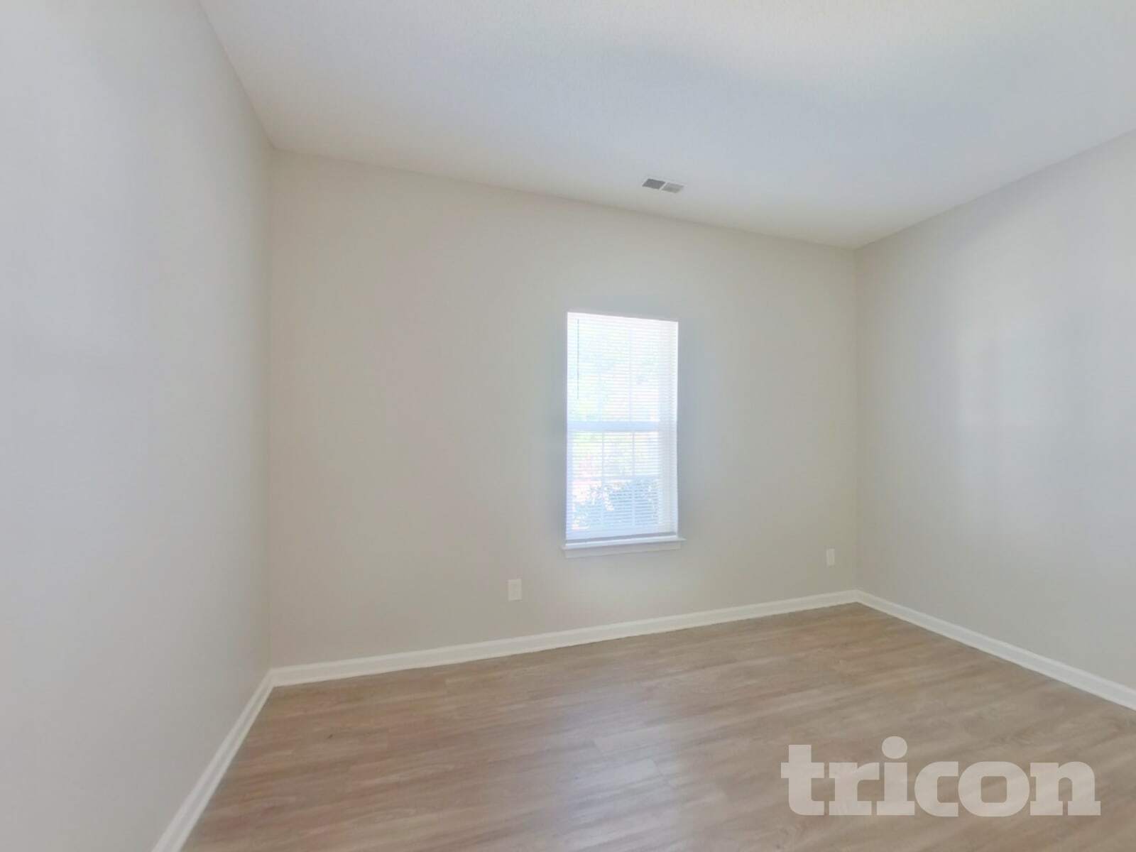 Building Photo - 1526 Jeffrey Bryan Dr