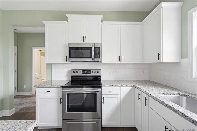 Building Photo - 1717 Stackhouse Dr
