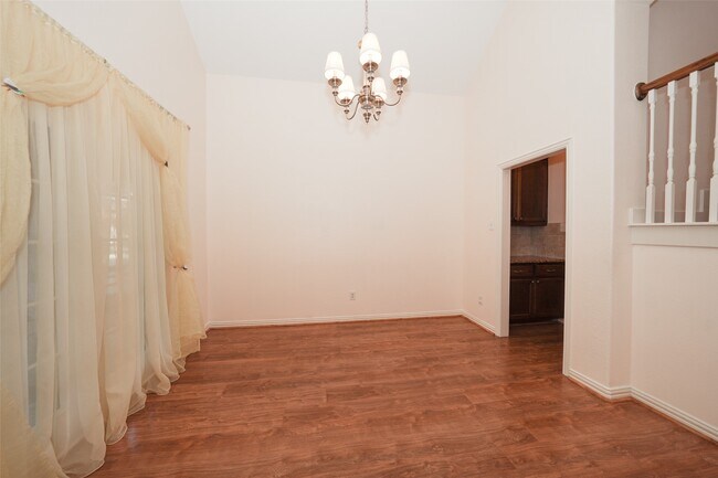 Building Photo - 4426 Greenwood Trace Ln