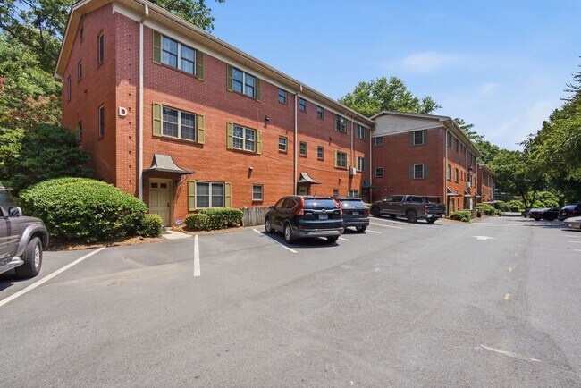 Building Photo - 430 Lindbergh Drive NE