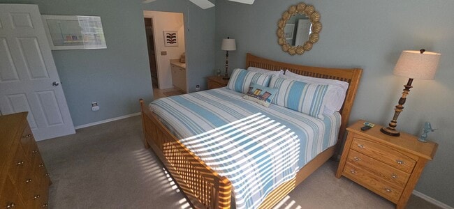 Building Photo - M650 Richland Rd (VCNW-10/%)