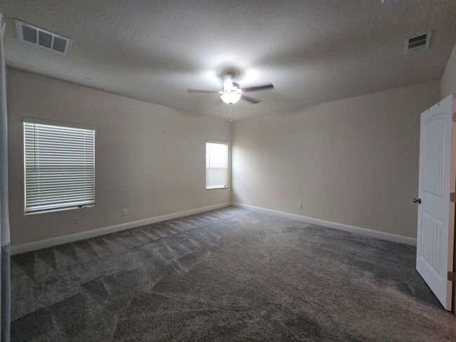 Building Photo - Beautiful home ready for your family available June!