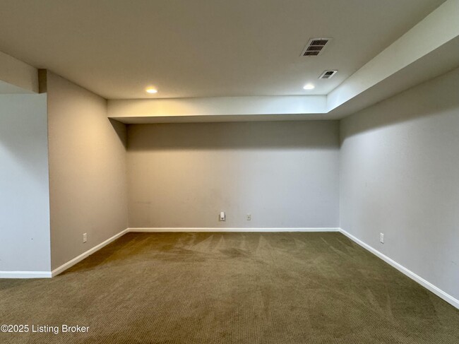 Building Photo - 1606 Church Side Dr