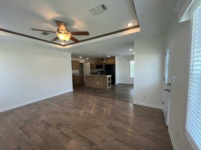Building Photo - 568 Leopard Ln