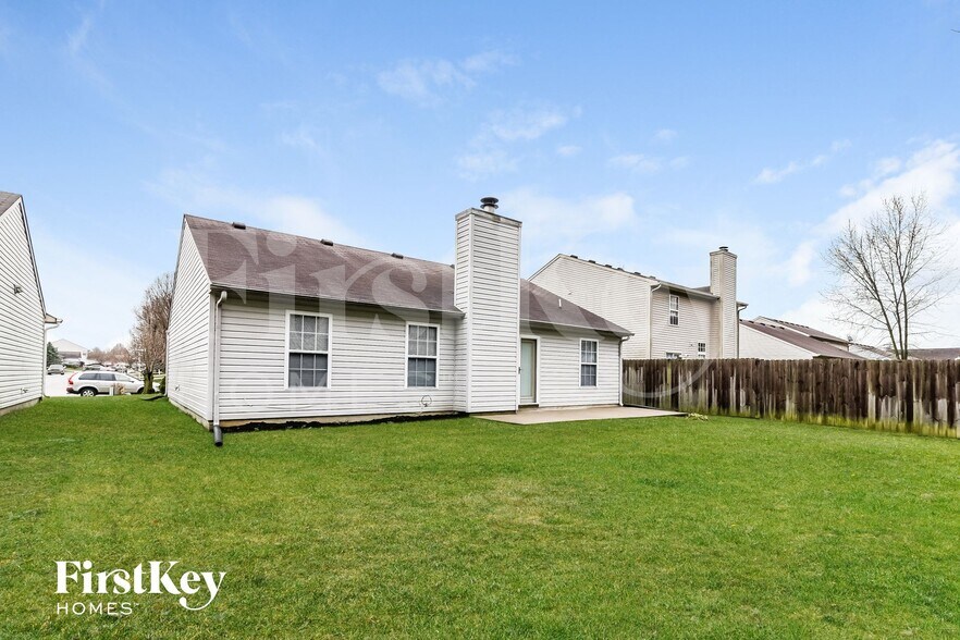 Building Photo - 5822 Rolling Bluff Ln