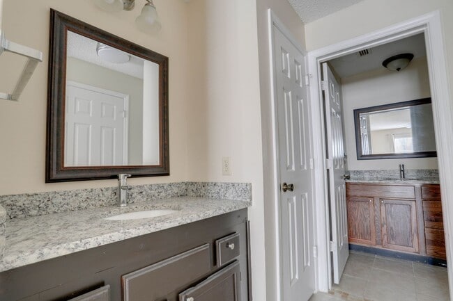 Building Photo - 7206 Olympia Ct