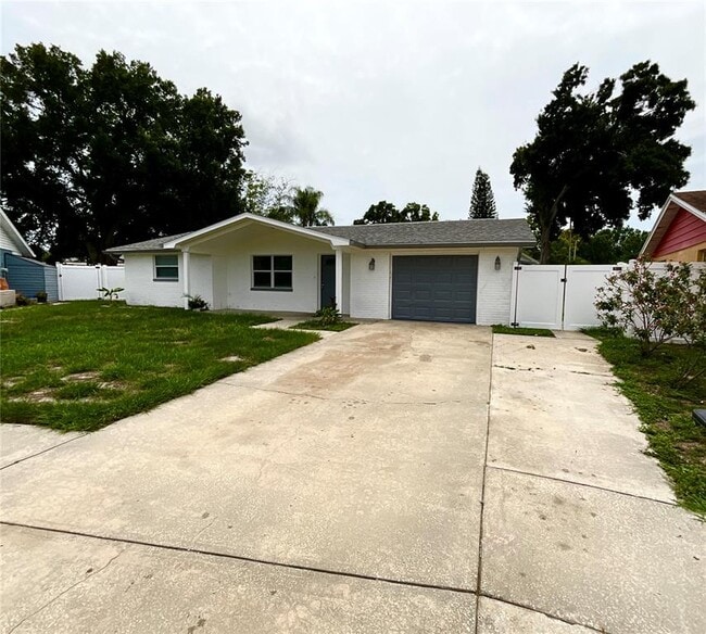 Building Photo - 4233 Belle Isle Ct