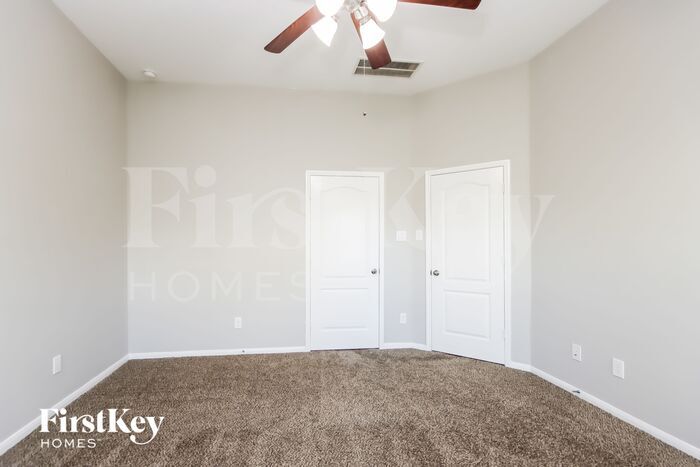 Building Photo - 21711 Barred Owl Dr