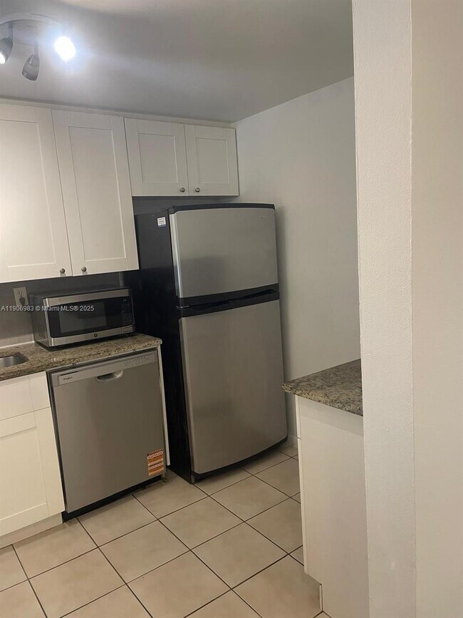 Building Photo - 4384 NW 9th Ave