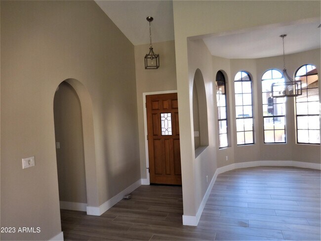 Building Photo - 13253 N 101st Way