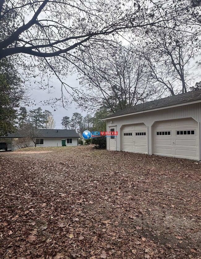 Building Photo - Great location newly RENOVATED ranch in Brookhaven