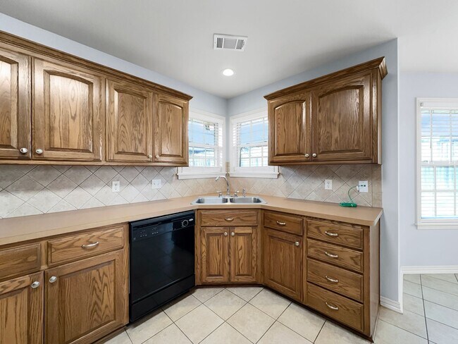 Building Photo - 2060 Kalei Ln