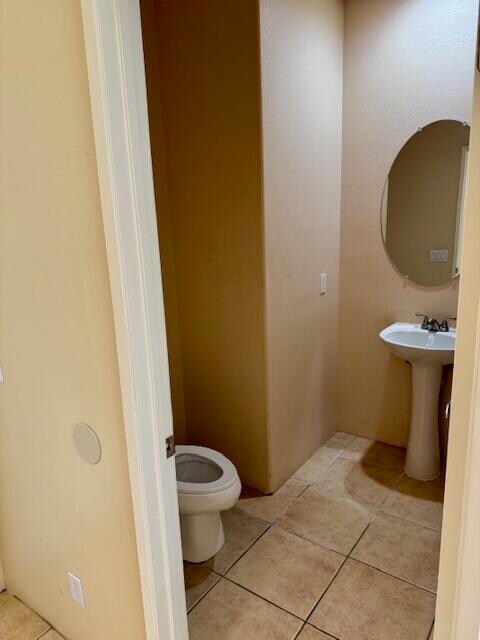 Building Photo - 47497 Lagoon Ct