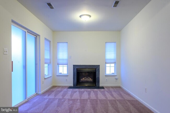 Building Photo - 3842 Koval Ln