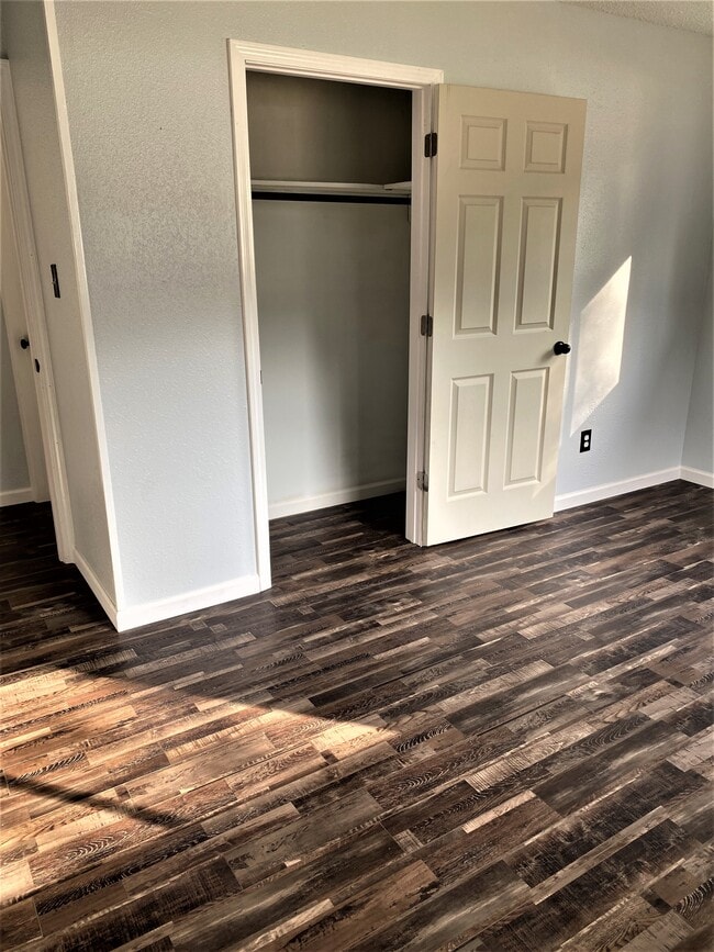 Building Photo - 508 Hickory St