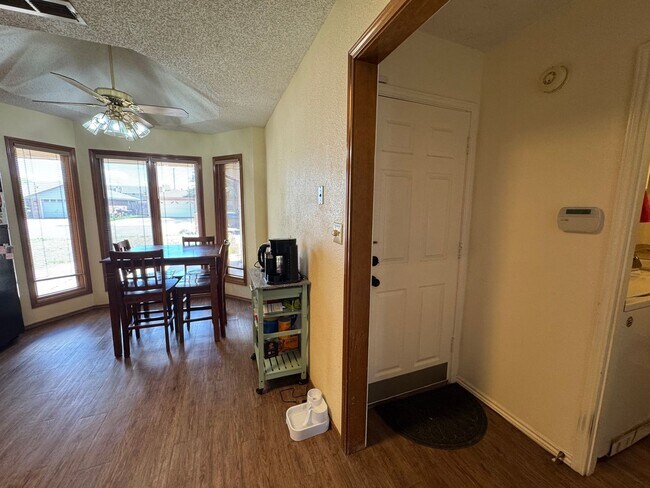 Building Photo - Available July 10th with storage shed & all appliances included!