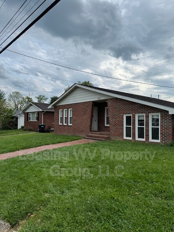 Building Photo - 523 Dudding Ave
