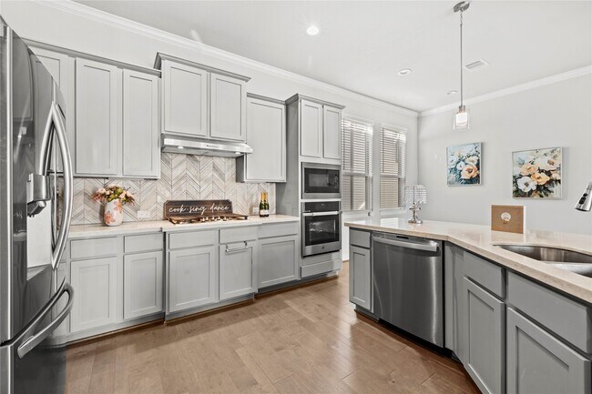 Building Photo - 4007 Centre Valley Ln